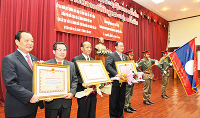 ການພົບປະແລກປ່ຽນສິລະປະນະຄອນ ໂຮ່ຈີມິນ ແລະ ແຂວງ ຈຳປາສັກ